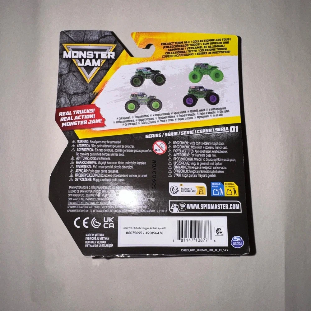 Monster Jam‎ Grave Digger 30th Anniversary 1:64 Die-Cast Monster Truck Series 01